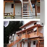 Lorica Suite *